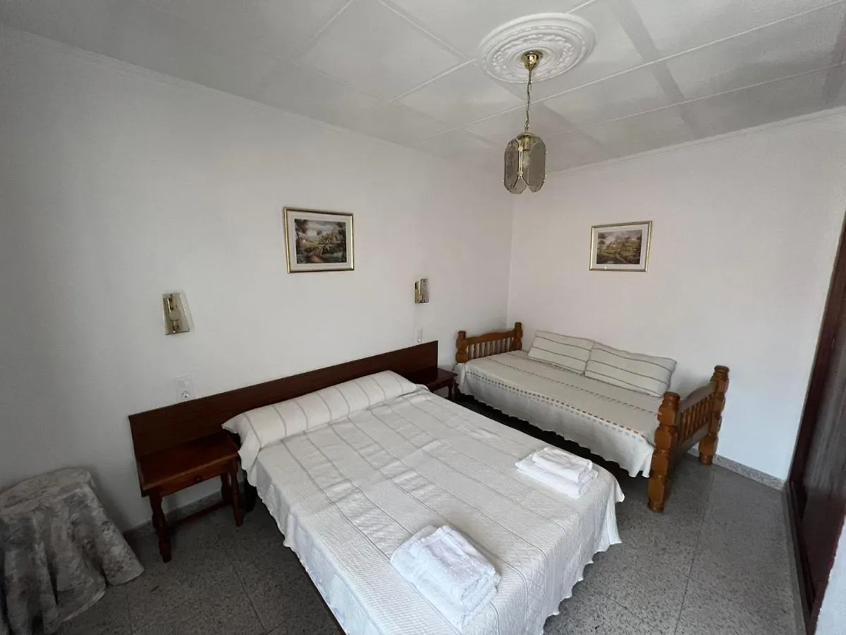 Värdshus New Hostal Sant Llop Tordera