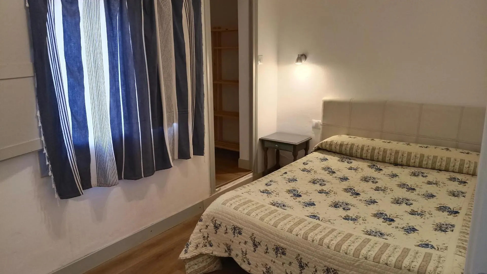 New Hostal Sant Llop Tordera Spanien
