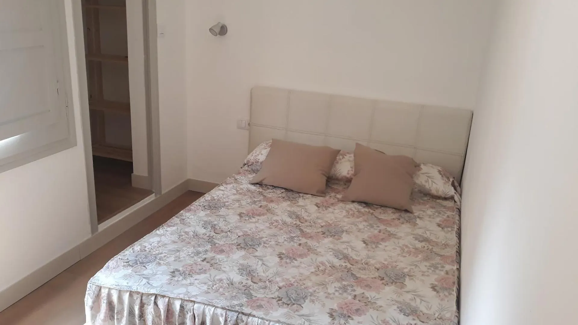 Han/Misafirhane New Hostal Sant Llop Tordera